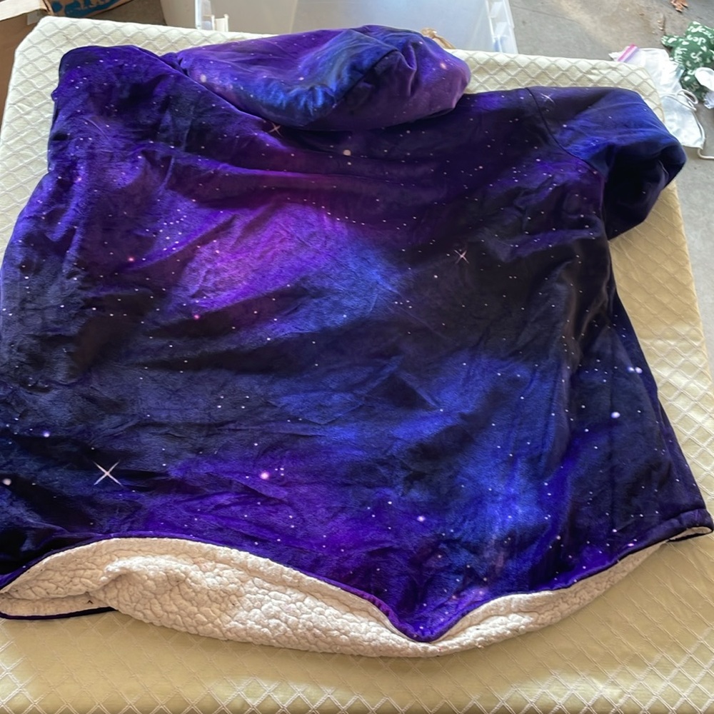 The Comfy Jr Galaxy Hoodie - Picture 6 of 7